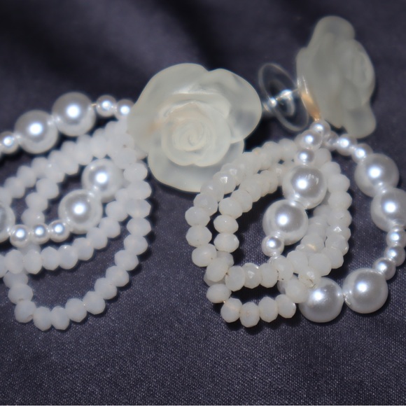 Rose Earrings - Picture 4 of 9